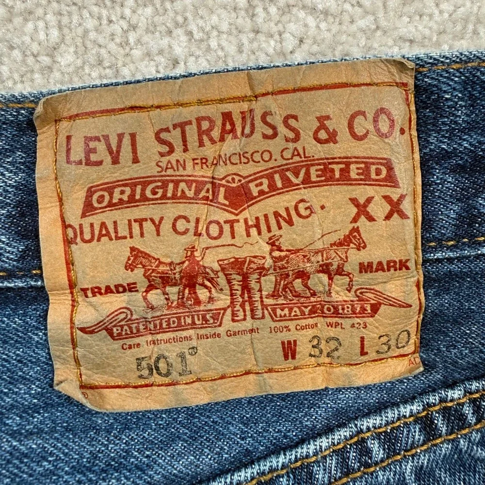 VTG Y2K Levi's 501 Original Jeans Mens 32x30 Medium Wash Straight Leg Button Fly